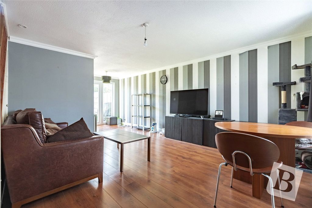 Property photo 3 of 11 Lounge/Dining Room