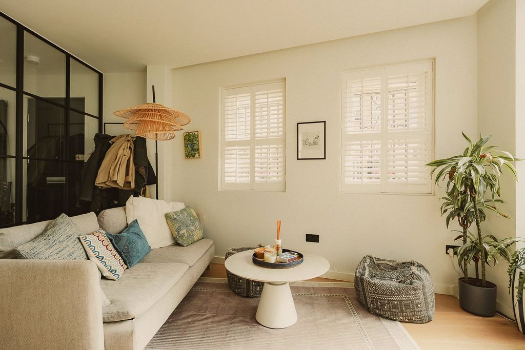 Property photo 3 of 11 Reception Space