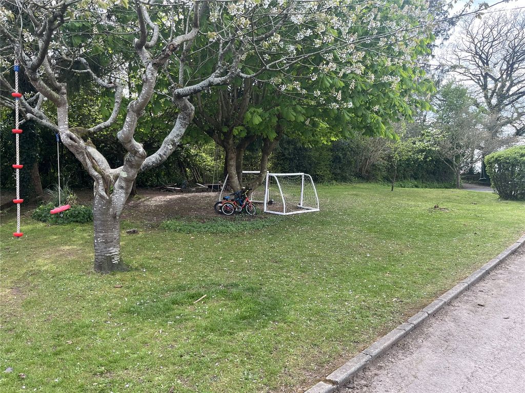 Property photo 2 of 5 Picture No. 07