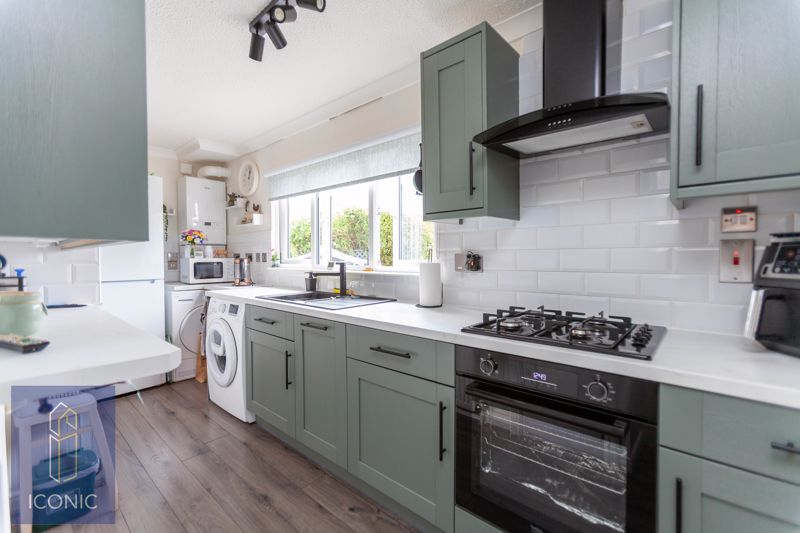 Property photo 3 of 17 Photo 5