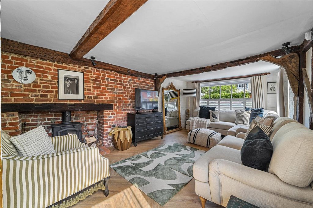 Property photo 2 of 24