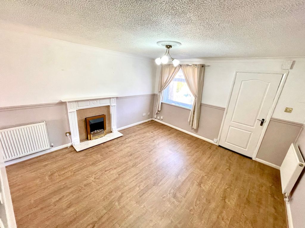 Property photo 2 of 13 Image