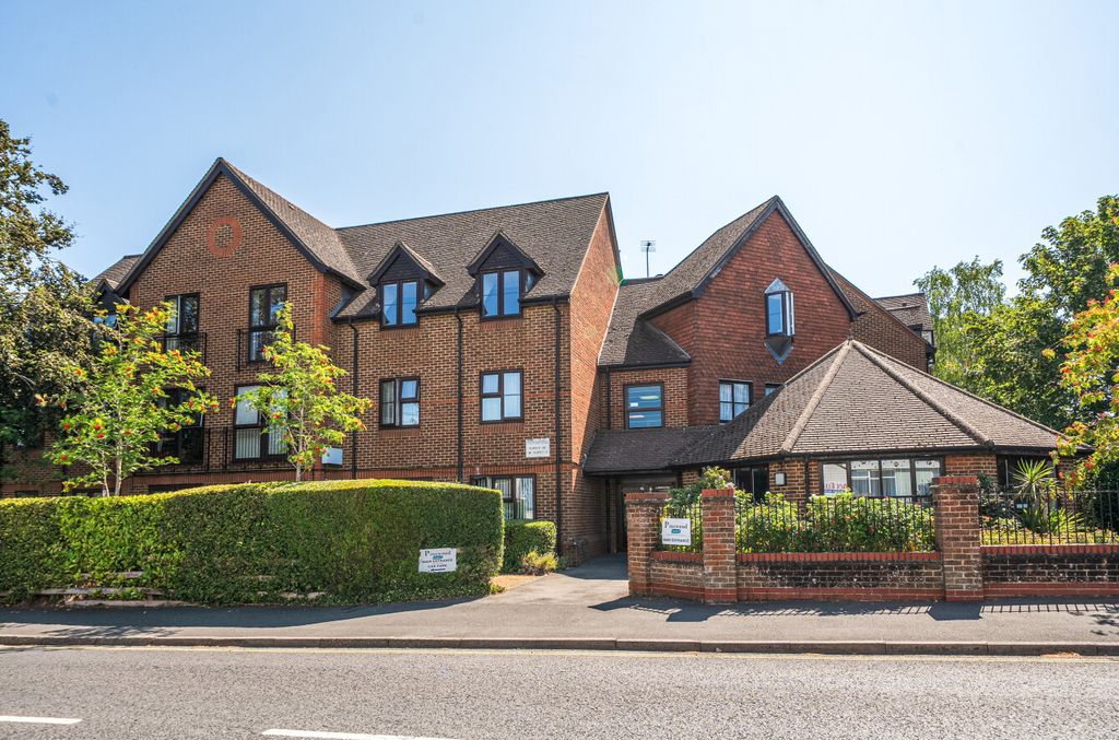 Property photo 1 of 9 1499179-30-6A69d9...