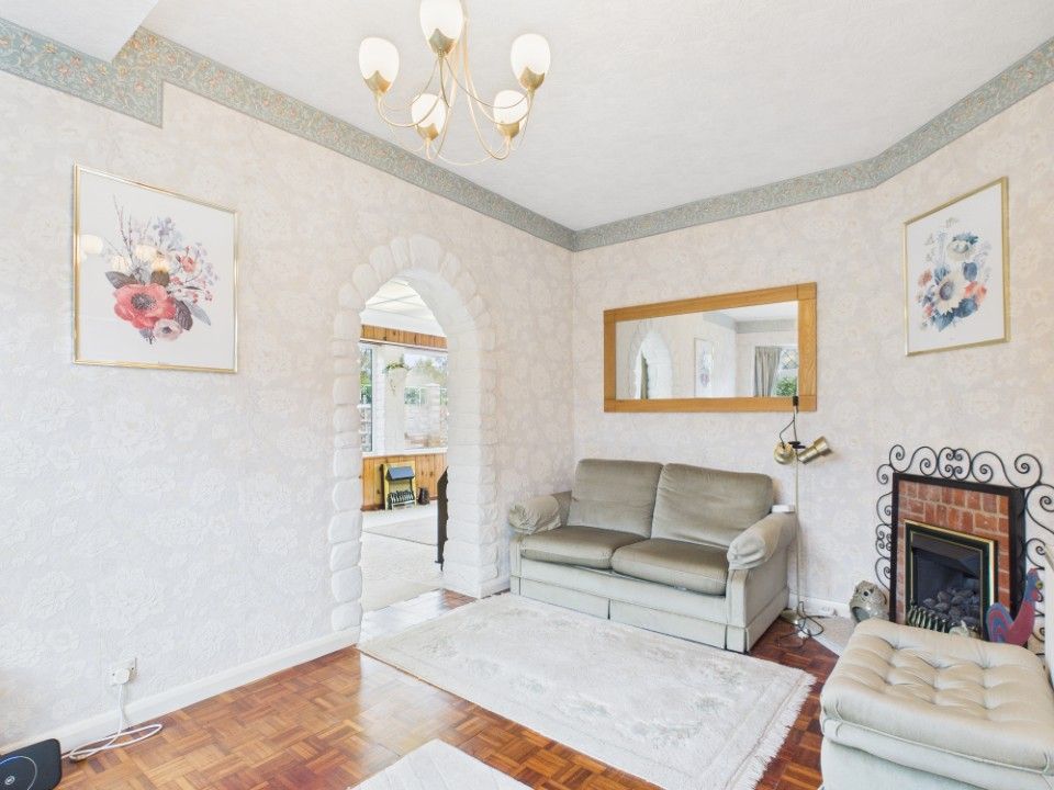 Property photo 3 of 28