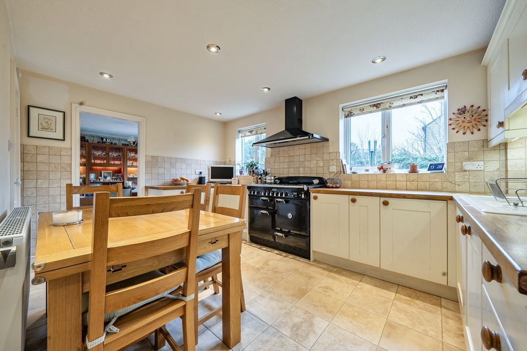 Property photo 3 of 21 1404027-7-6978c5ce3B962