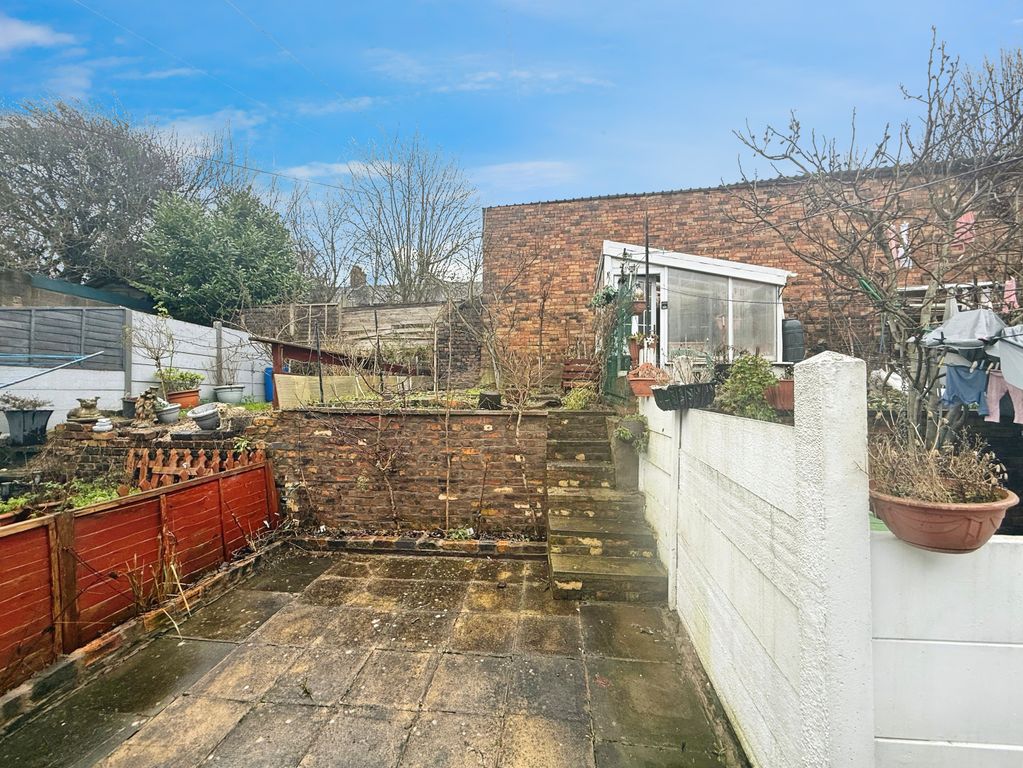 Property photo 2 of 8