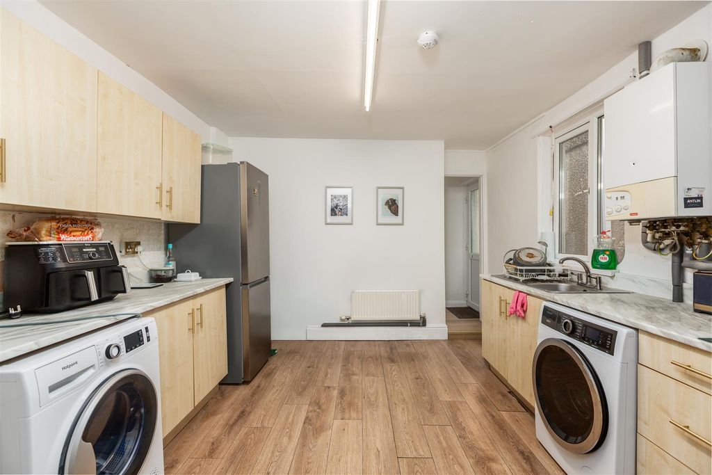 Property photo 3 of 31 Cz0A8814.Jpg