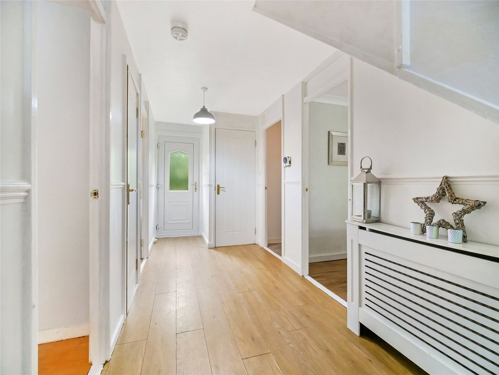 Property photo 2 of 18 Picture No. 02