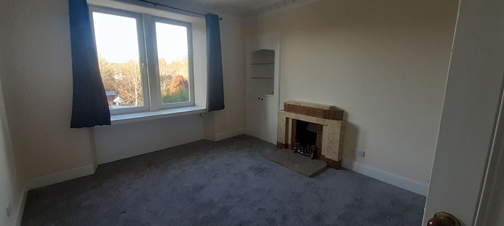 Property photo 2 of 5 20260105_111942