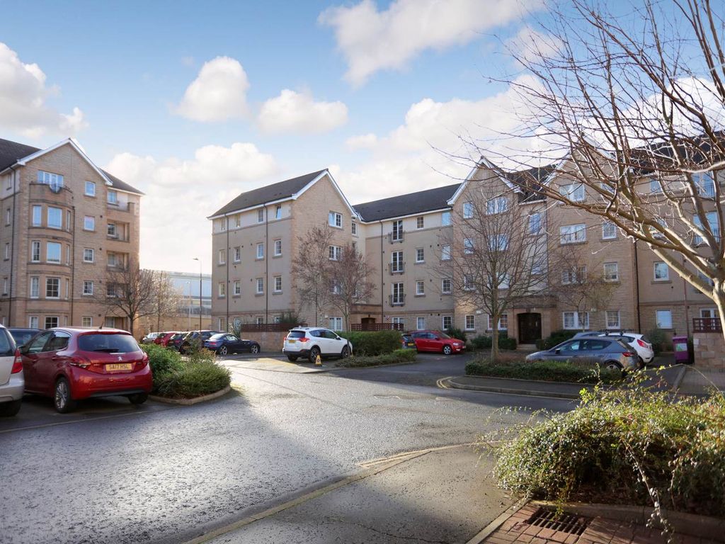 Property photo 1 of 12 1V7A8398