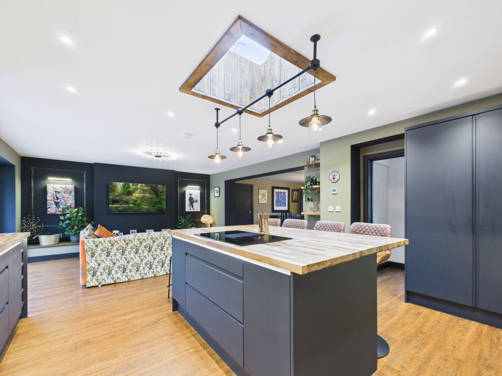 Property photo 3 of 25 Picture No. 07