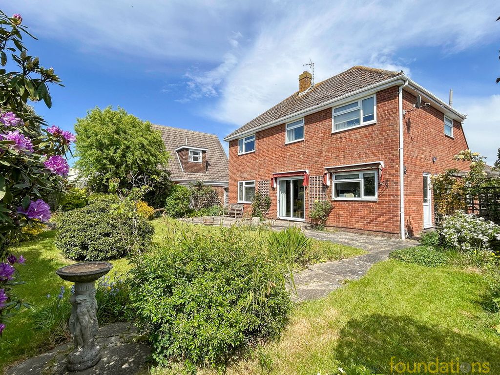 Property photo 3 of 18