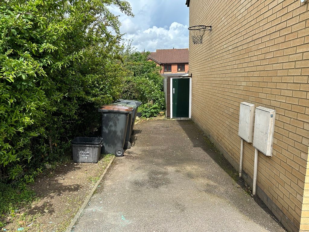 Property photo 2 of 11