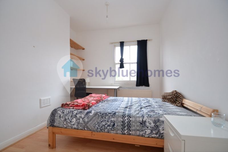 Property photo 2 of 14 Photo 25