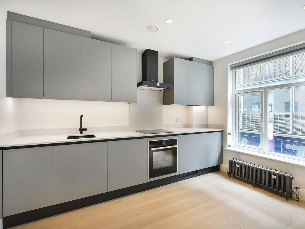 Property photo 2 of 9 Berwick Street