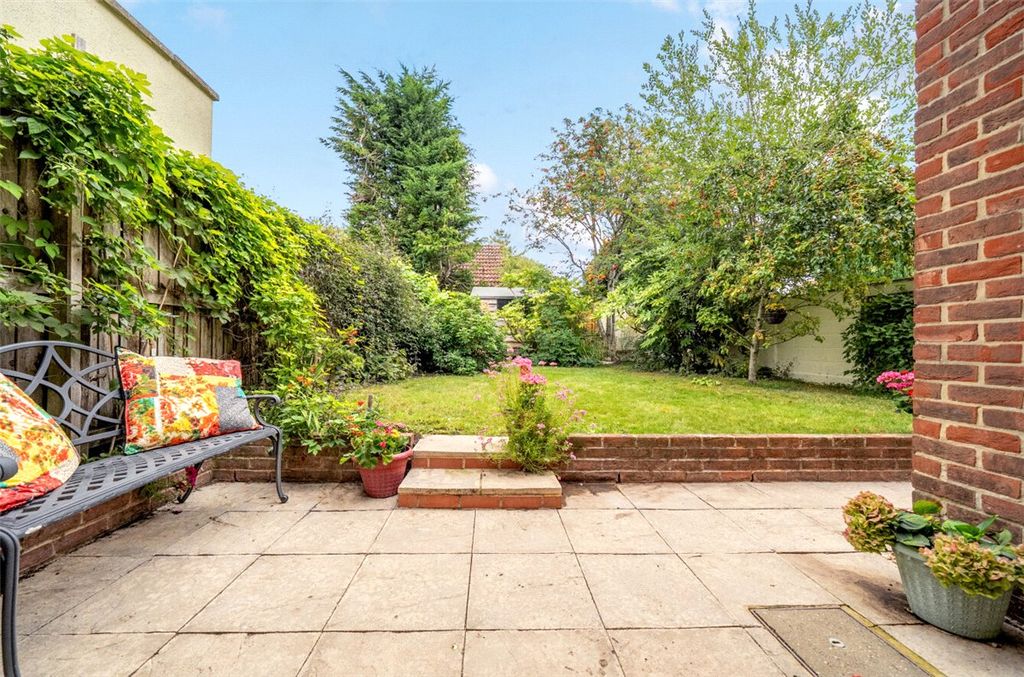 Property photo 2 of 15 Picture No. 02