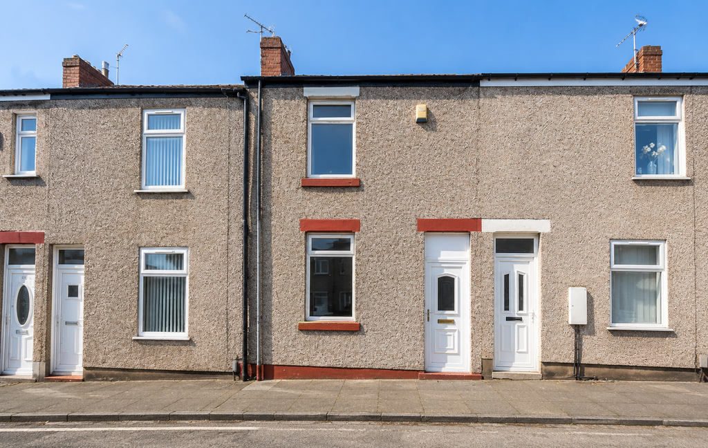 Property photo 1 of 12
