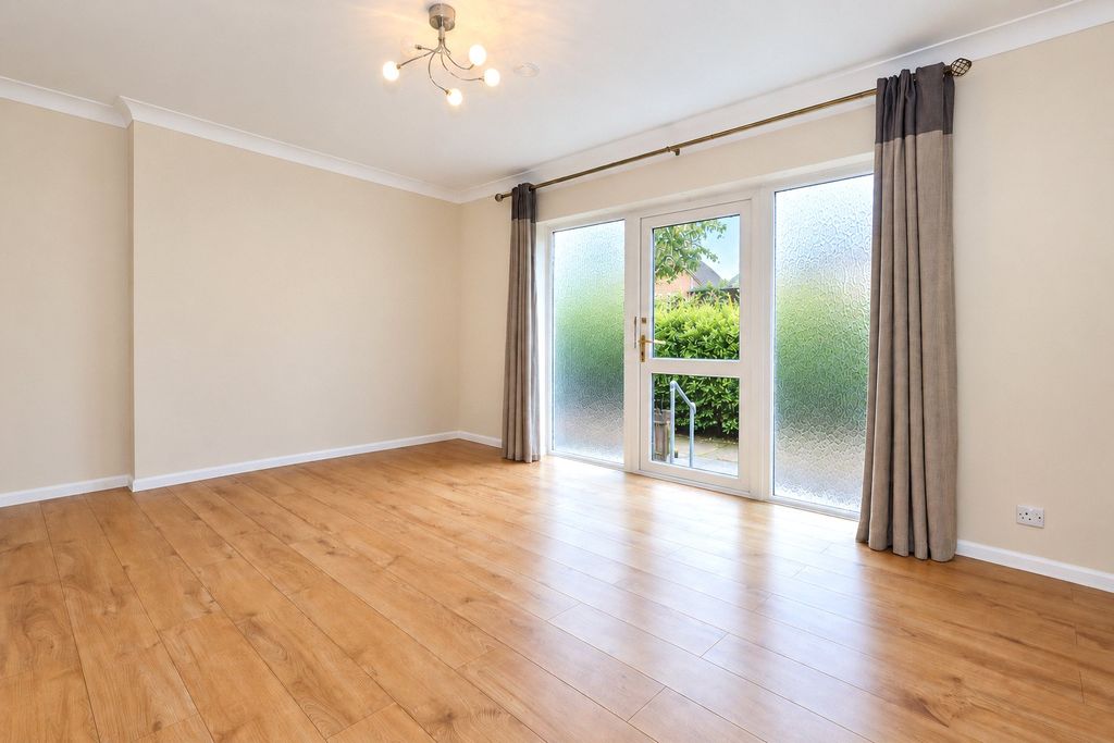 Property photo 2 of 12 Picture No. 01