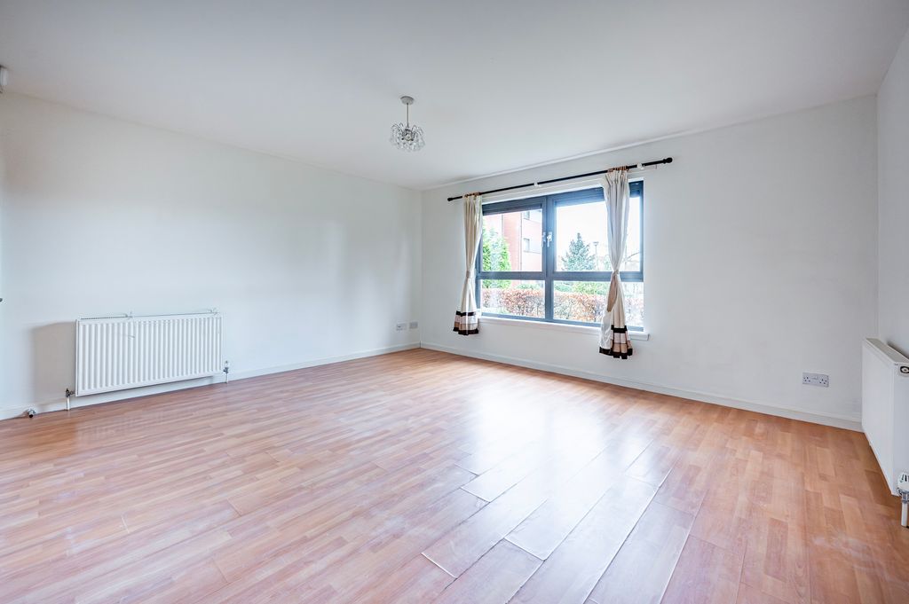 Property photo 3 of 26