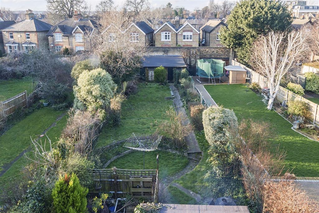 Property photo 3 of 12