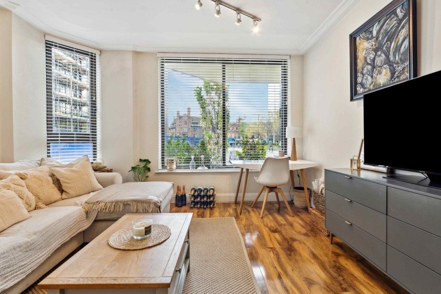 Property photo 1 of 17