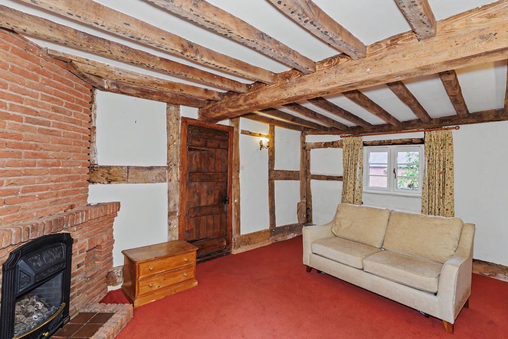 Property photo 3 of 19 50 High St, Feckenham, Worcestershire B96 6Hs
