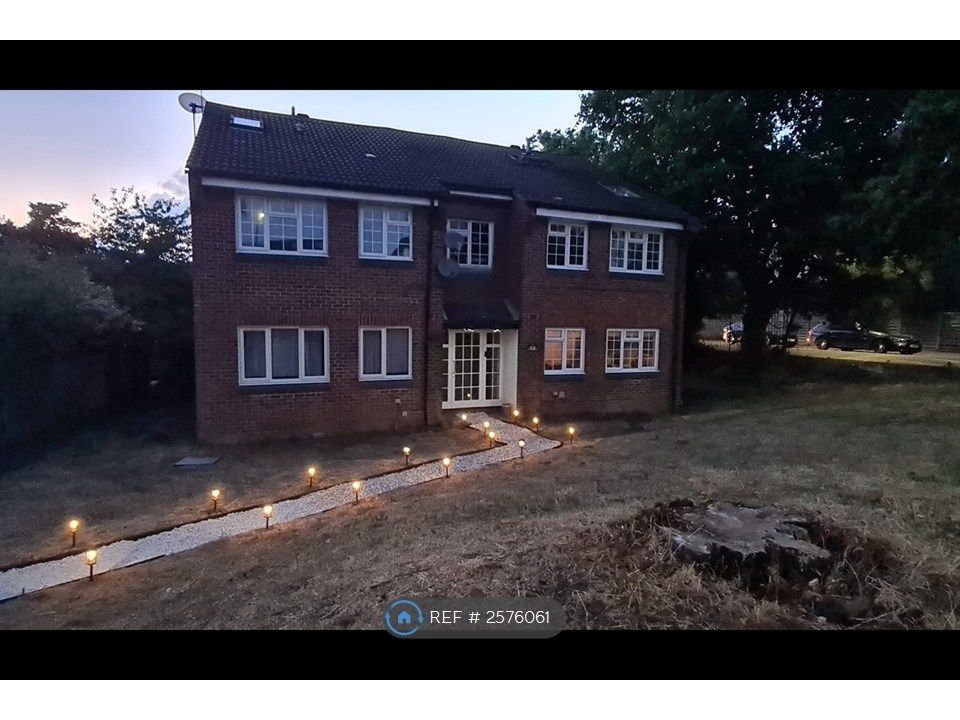 Property photo 3 of 12