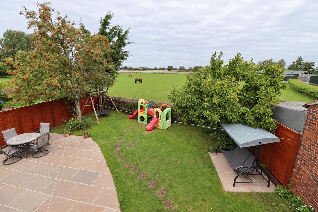 Property photo 2 of 13 Image00003.Png