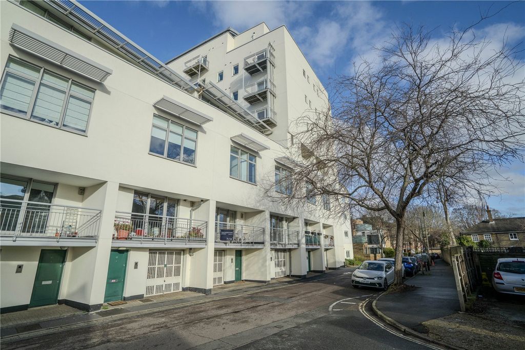 Property photo 1 of 11 Picture No. 10