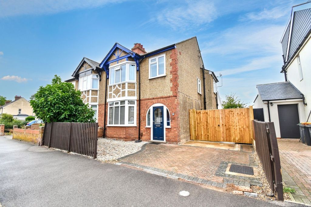 Property photo 1 of 23