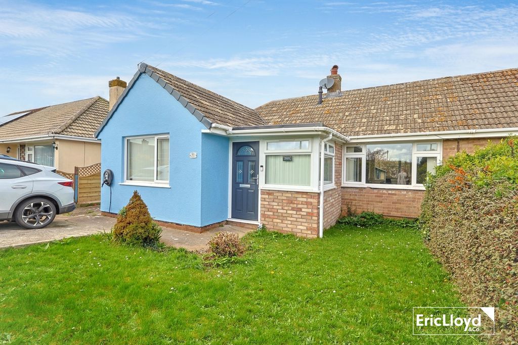 Property photo 1 of 12 Photo 12