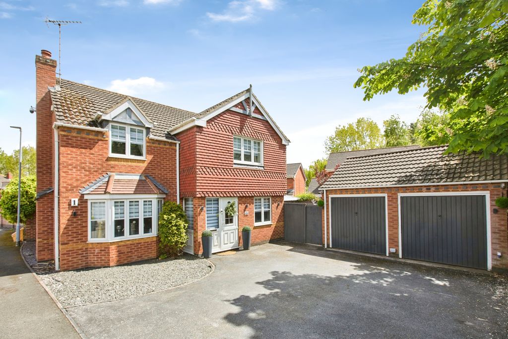 Property photo 1 of 19 Img_6062
