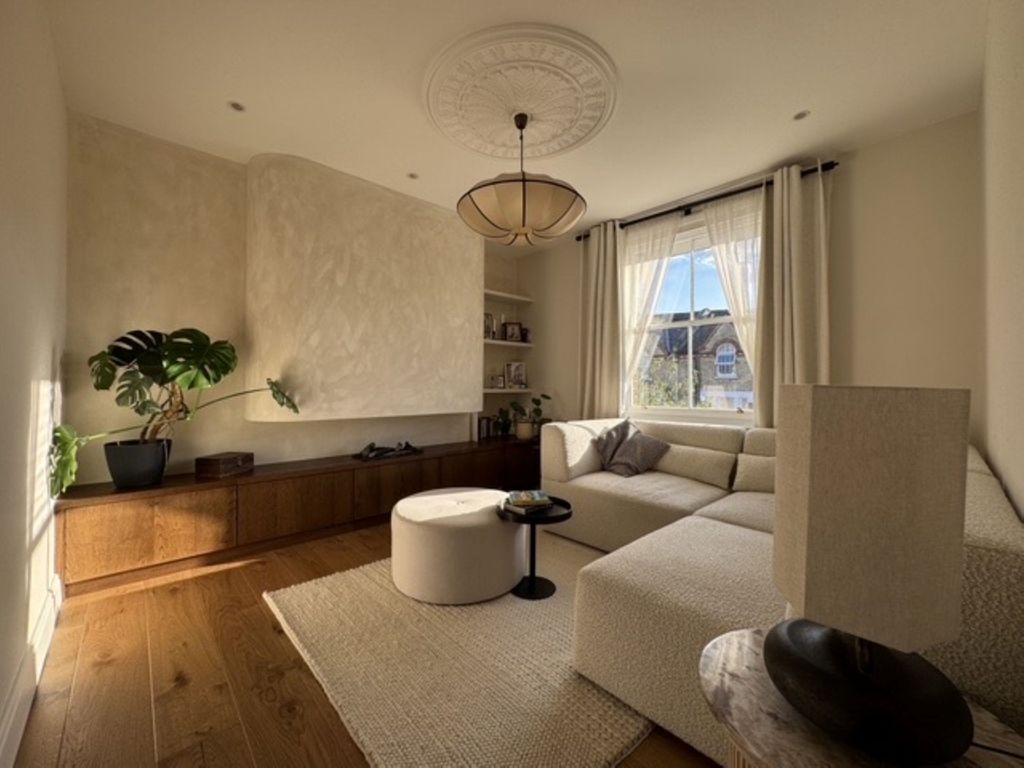 Property photo 1 of 12 3