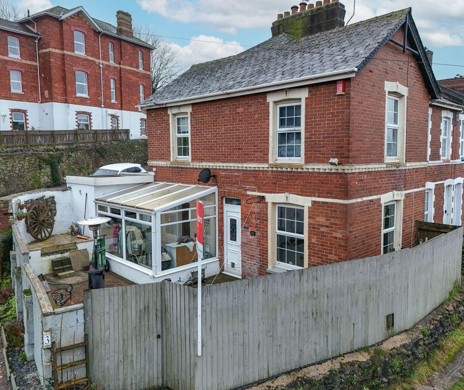 Property photo 1 of 20