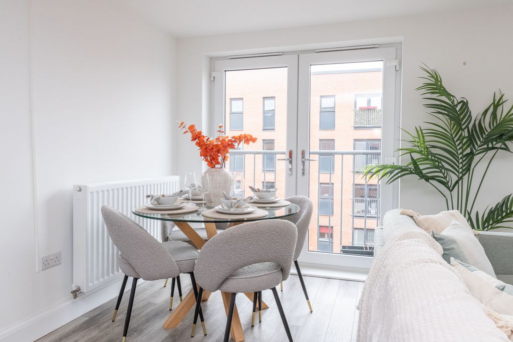 Property photo 3 of 17 Property Image 3