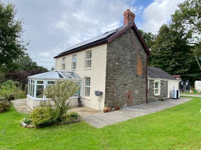 Property photo 3 of 64 The Farmhouse