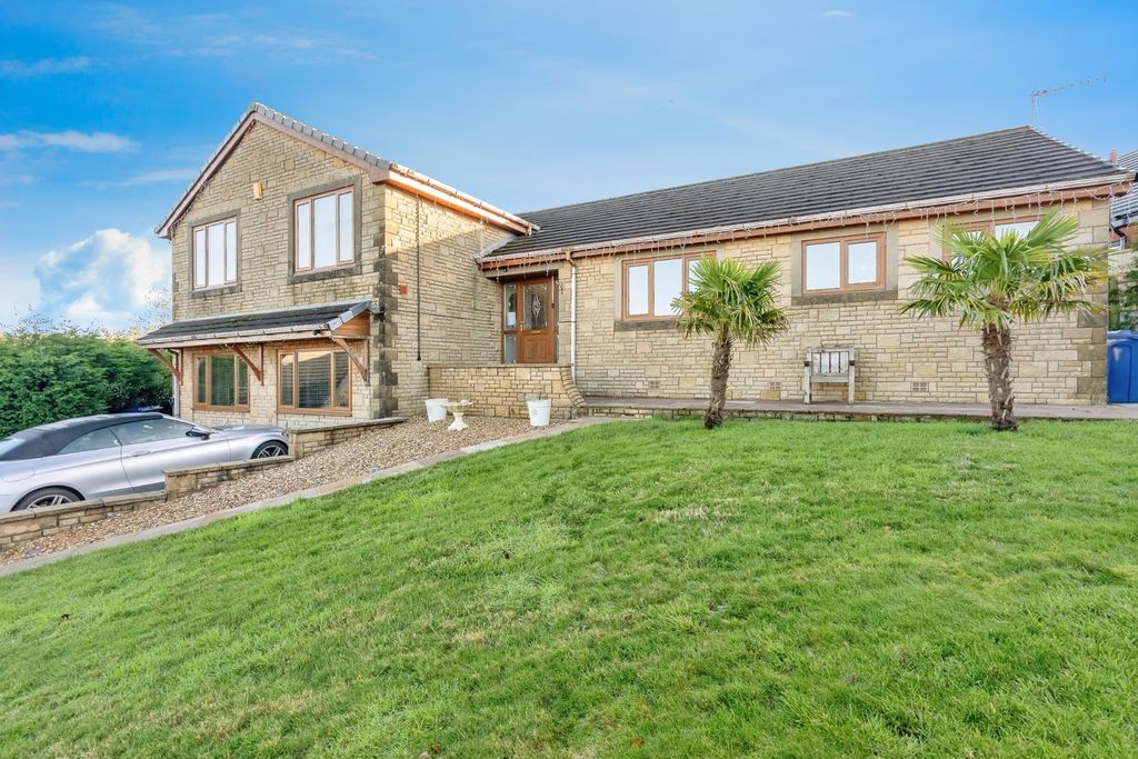 Property photo 1 of 36 Pbox-Img.Jpg