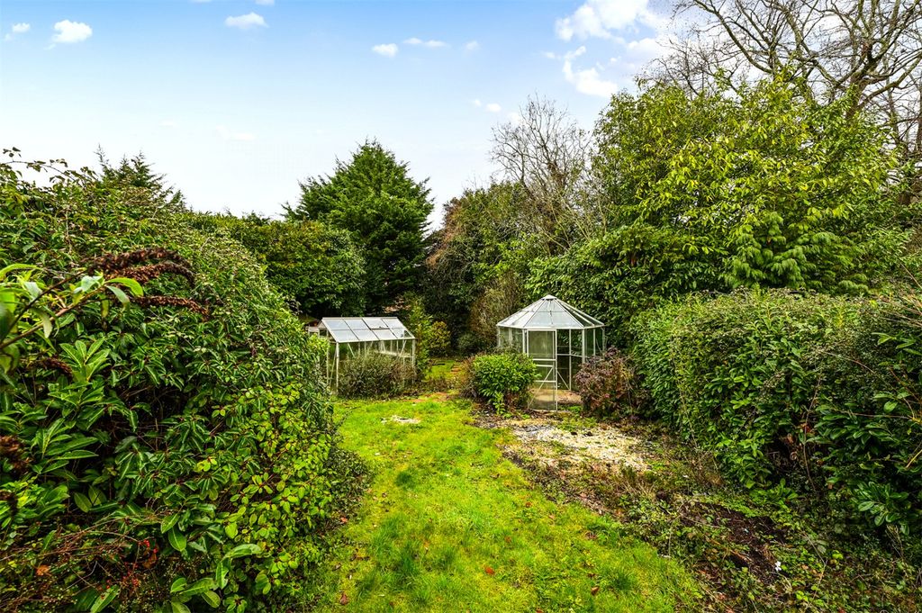 Property photo 2 of 15 Picture No. 16