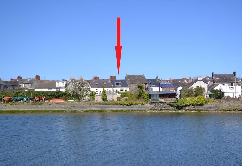 Property photo 2 of 19 View