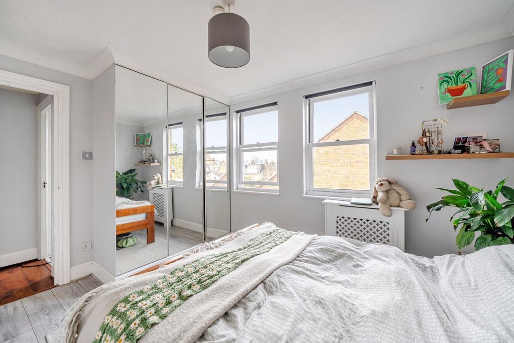 Property photo 2 of 11 Picture No. 19