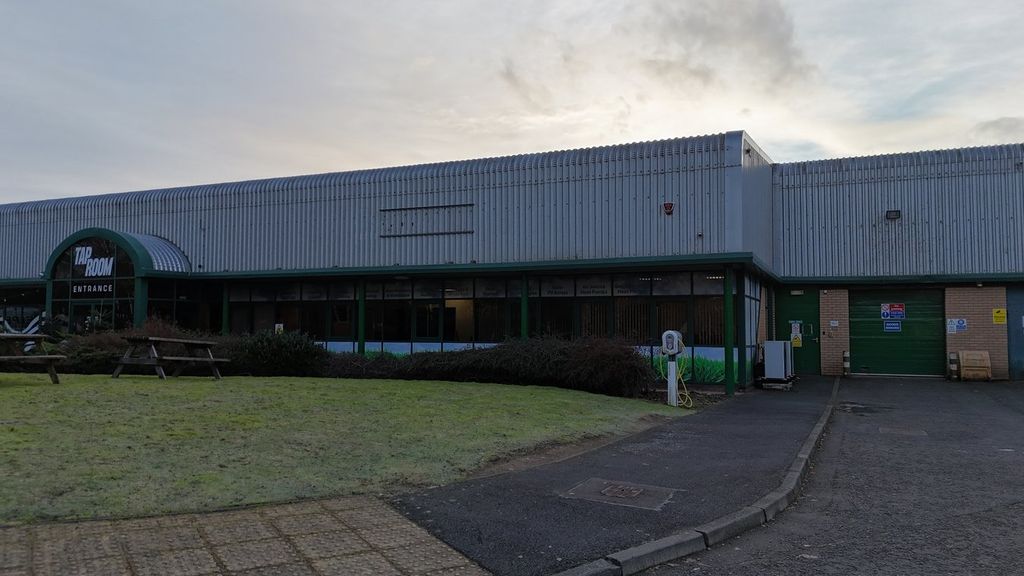 Property photo 2 of 9