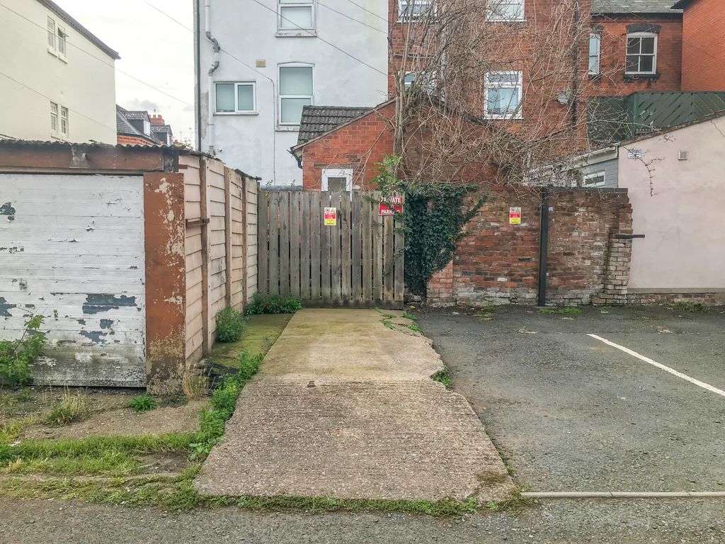 Property photo 1 of 4