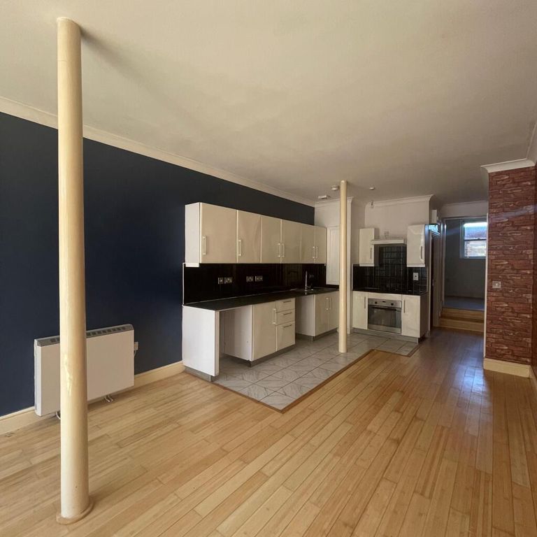 Property photo 2 of 4 Lounge.Jpeg