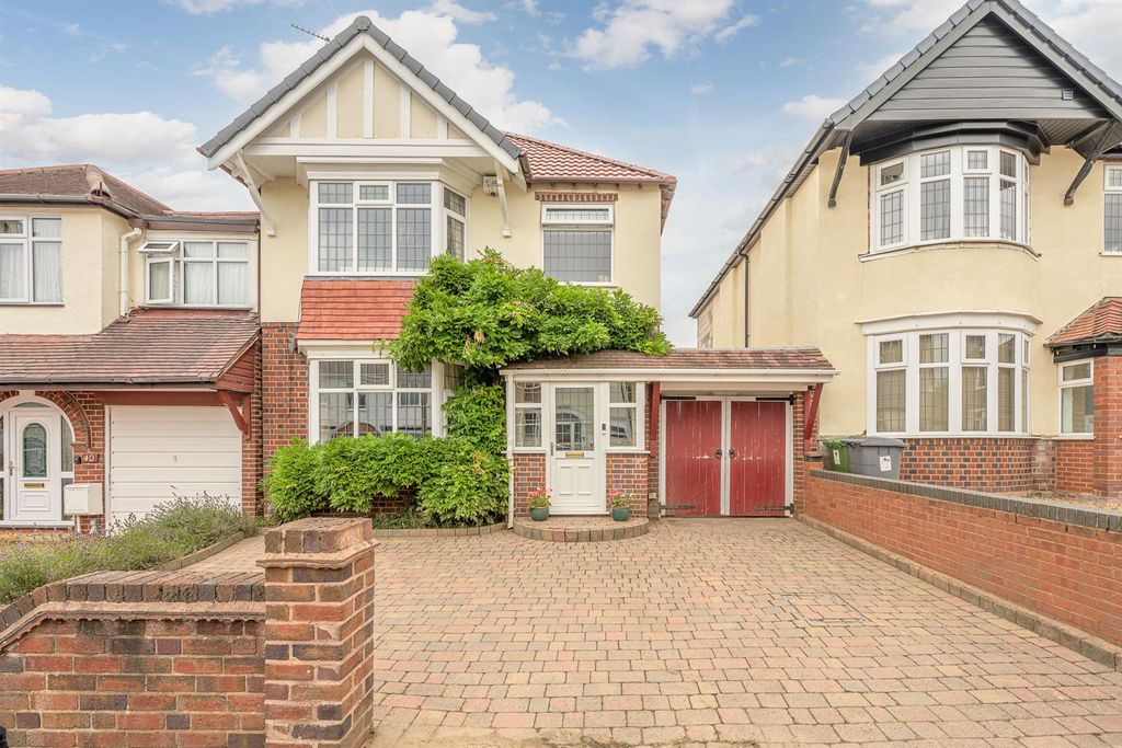 Property photo 1 of 25