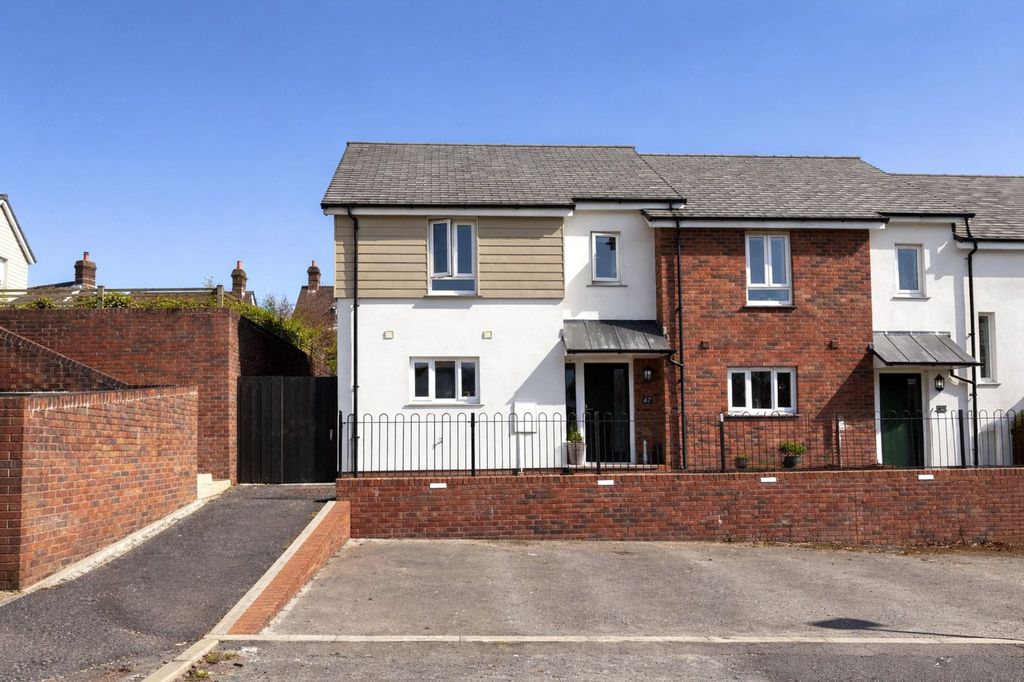 Property photo 1 of 10 Picture No. 01