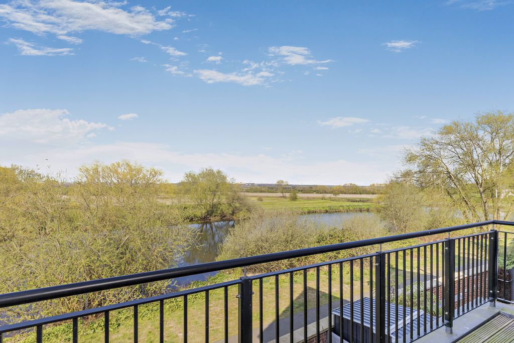 Property photo 3 of 21 Balcony Views