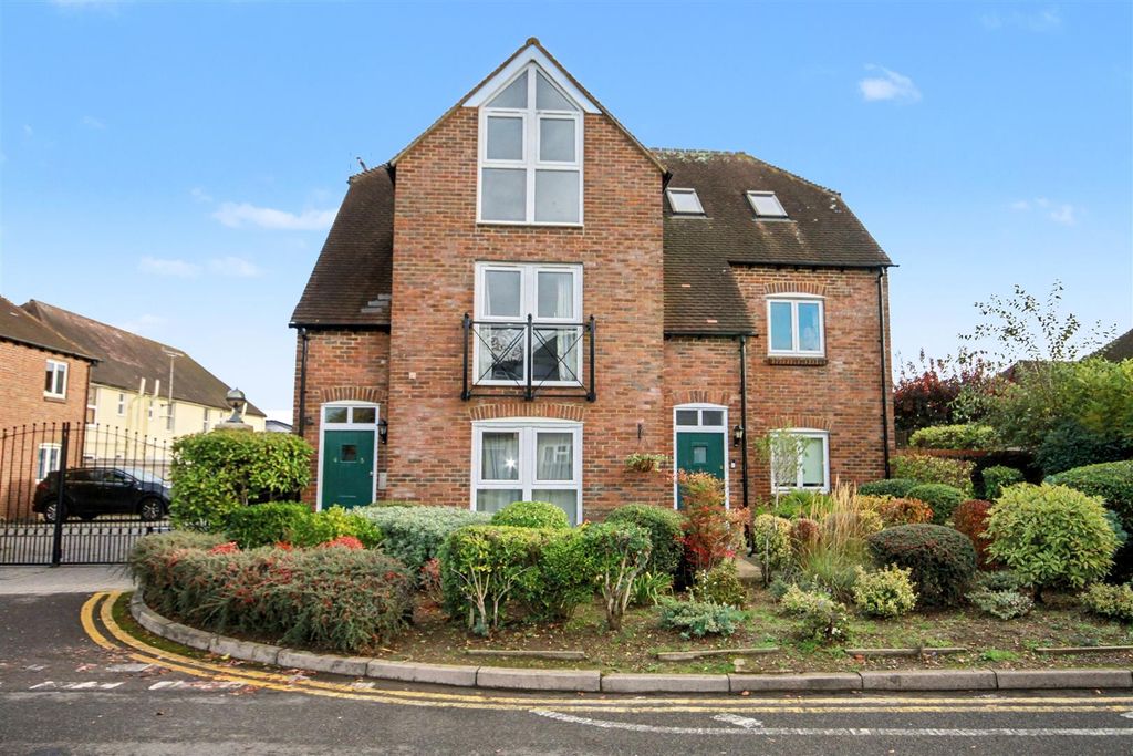 Property photo 1 of 11 Img_5020.Jpg