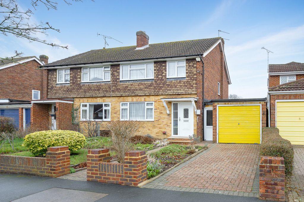 Property photo 1 of 18