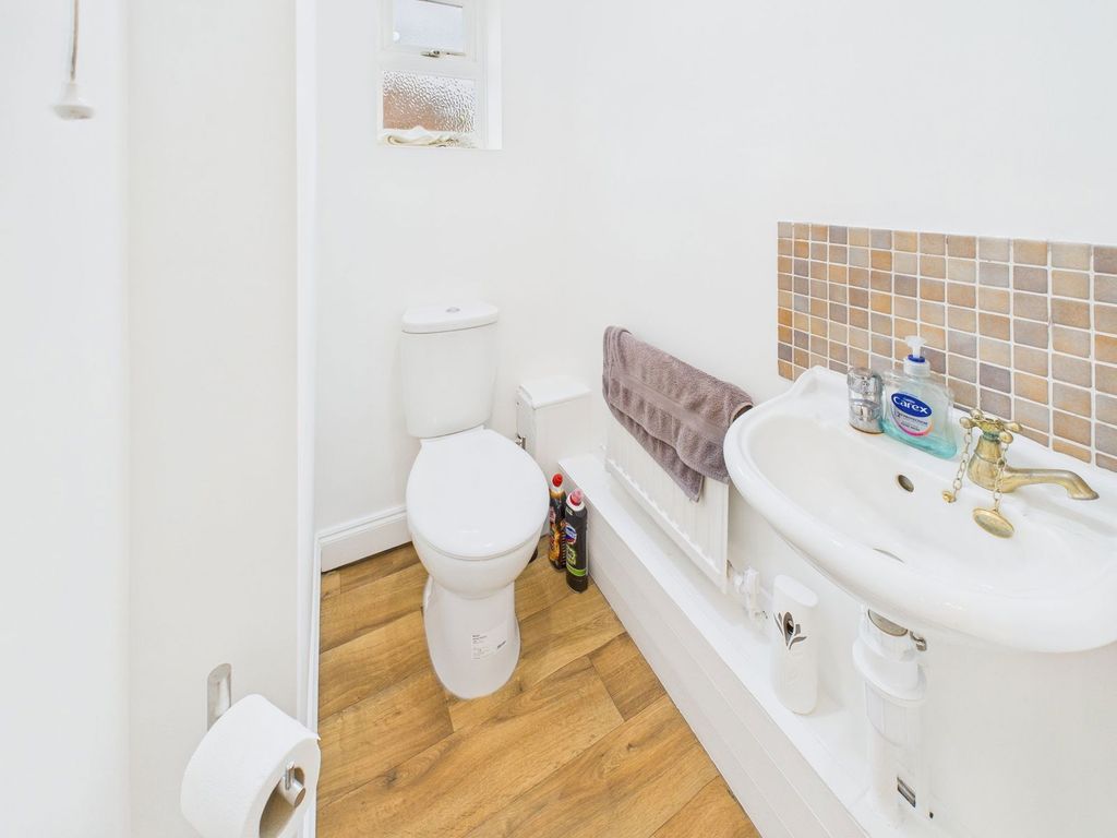 Property photo 3 of 21