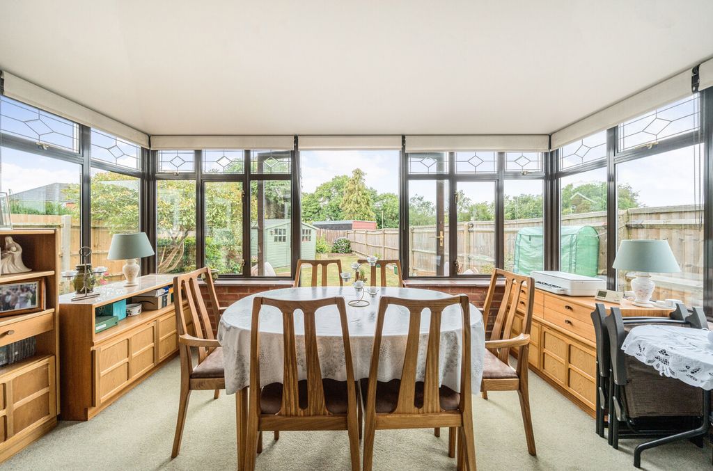 Property photo 3 of 17 1324677-5-687675A...